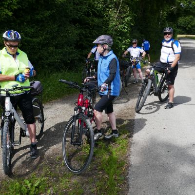 009 Trinkhalt vor Alten